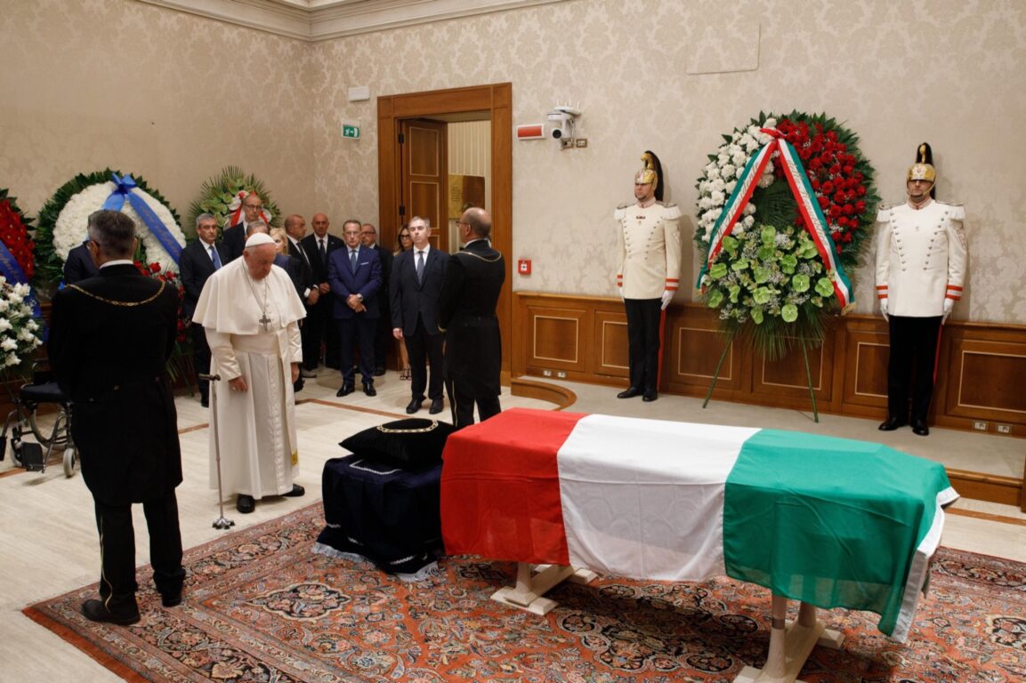 papa-francesco-napolitano-1153x768.jpeg